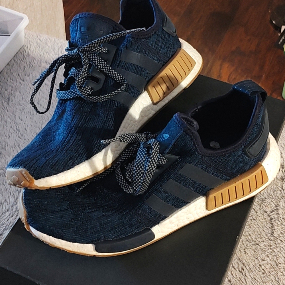 ASIDAS NMD R1